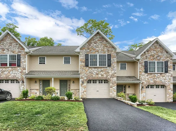 346 Melbourne Ln, Mechanicsburg, PA 17055