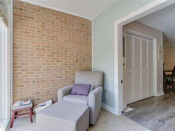 4th image of 2828 Wiigwaas Ln