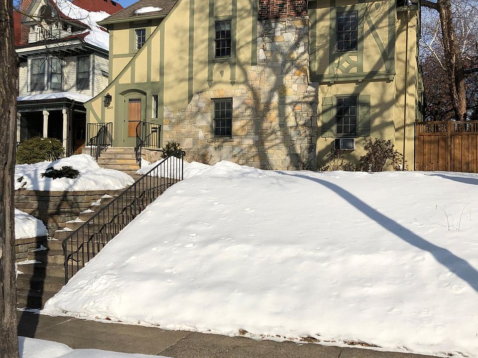 1st image of 2424 W 22nd St #1