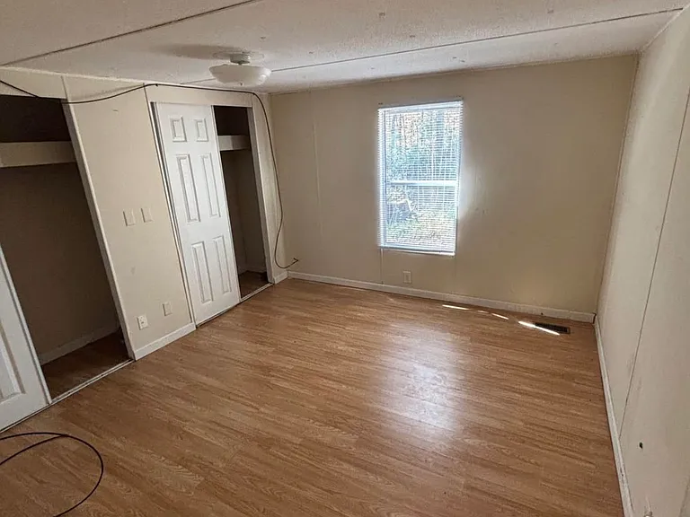 63 Poole Cir — Photo 3