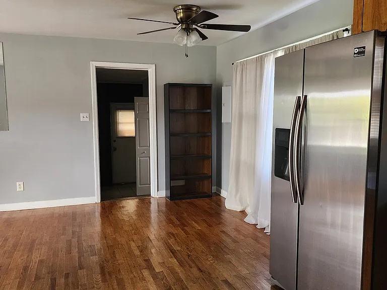 324 New York Ave — Photo 14