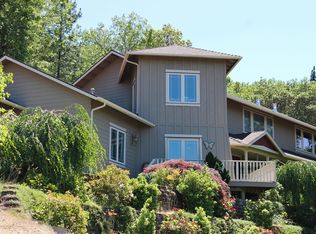 2218 SE Linden Ln, Grants Pass, OR 97527