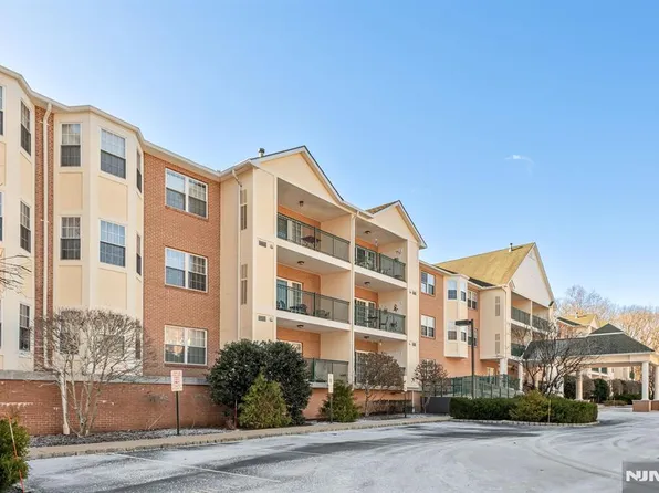 401 Dercole Ct APT 123, Norwood, NJ 07648