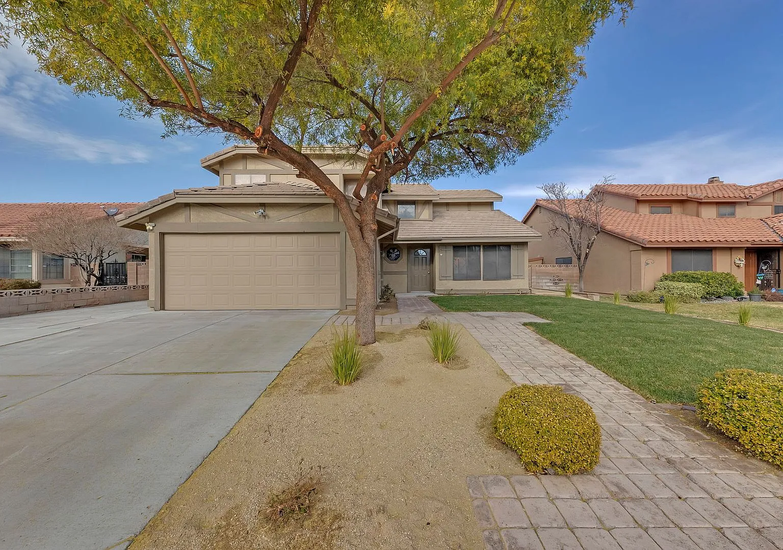 Green Valley Upgraded 2 Story Close To Grade School! — Photo 1