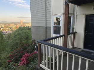 424 NW Uptown Ter APT 1A, Portland, OR 97210