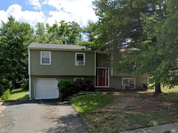 62 Spring Brook Road, Nanuet, NY 10954