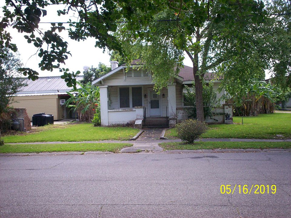 1st image of 212 Washington St