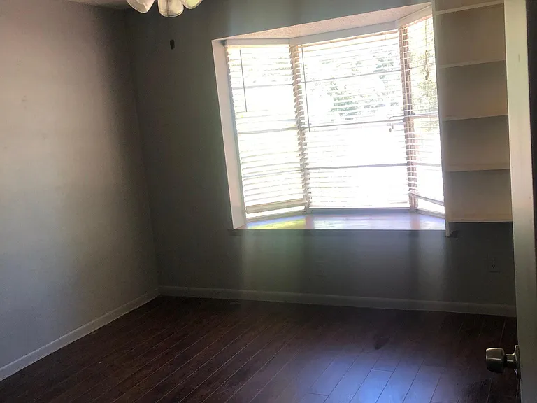 3101 Laguna Dr — Photo 34