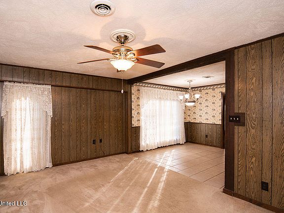 4th image of 3864 S Siwell Rd