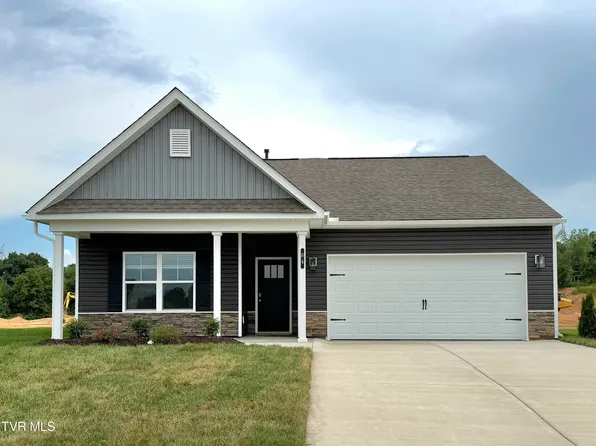 64 Ollie St, Johnson City, TN 37615
