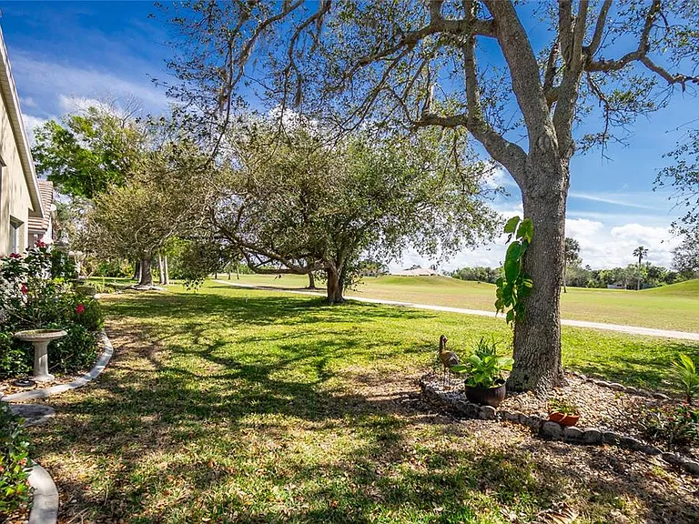 26162 Stillwater Cir — Photo 19