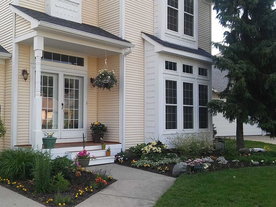 1st image of 739 Woodleigh Way