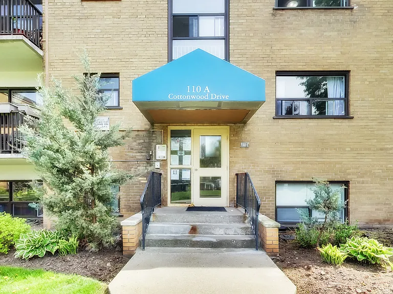 46 Foxden Rd #3 — Photo 8