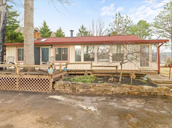 6742 Upper Craigs Creek Rd, Catawba, VA 24070