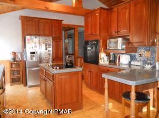 1201 Ross Ln, Saylorsburg, PA 18353