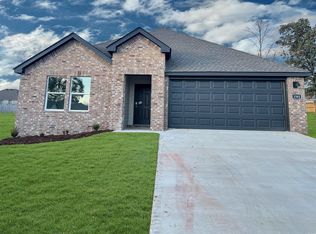 1501 Ridgefield Cir, Searcy, AR 72143