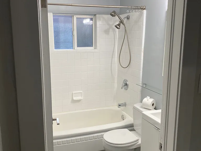 246 E Hampton Ave — Photo 12