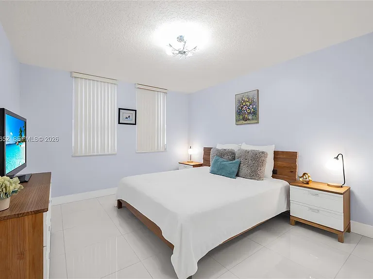 2080 S Ocean Dr #202 — Photo 13