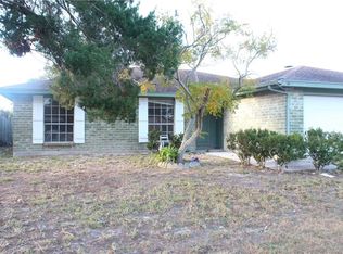 725 Orleans Dr, Corpus Christi, TX 78418