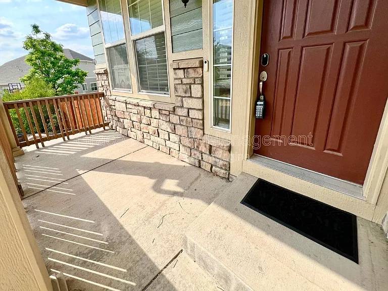 5574 S Buchanan St — Photo 2