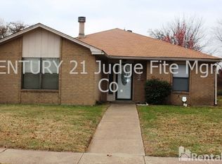 8432 Sugarberry Pl, Dallas, TX 75249