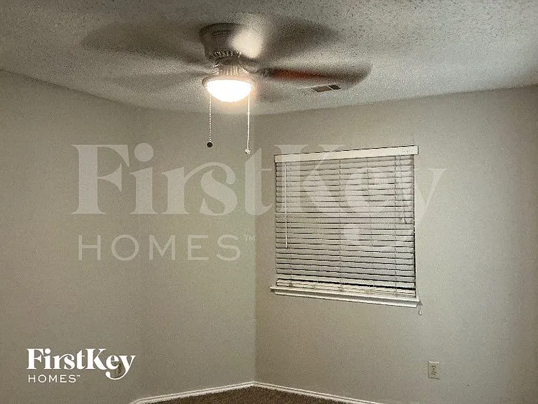 1733 Prescott Dr — Photo 8