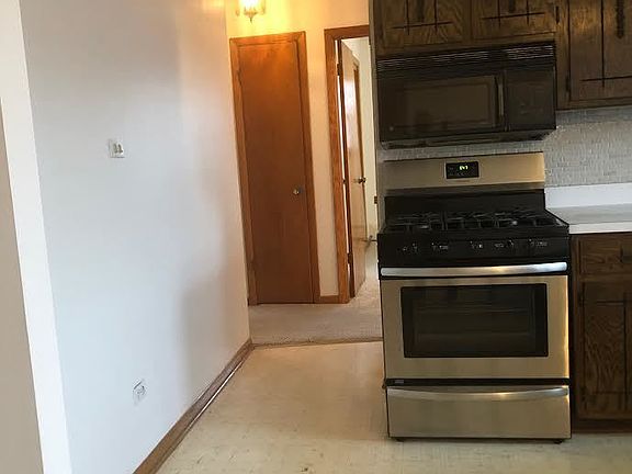 5th image of 5979 N Northwest Hwy APT 301