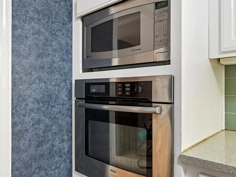 1019 Hilton Ln — Photo 13