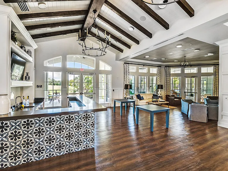7790 Four Seasons Blvd — Photo 44