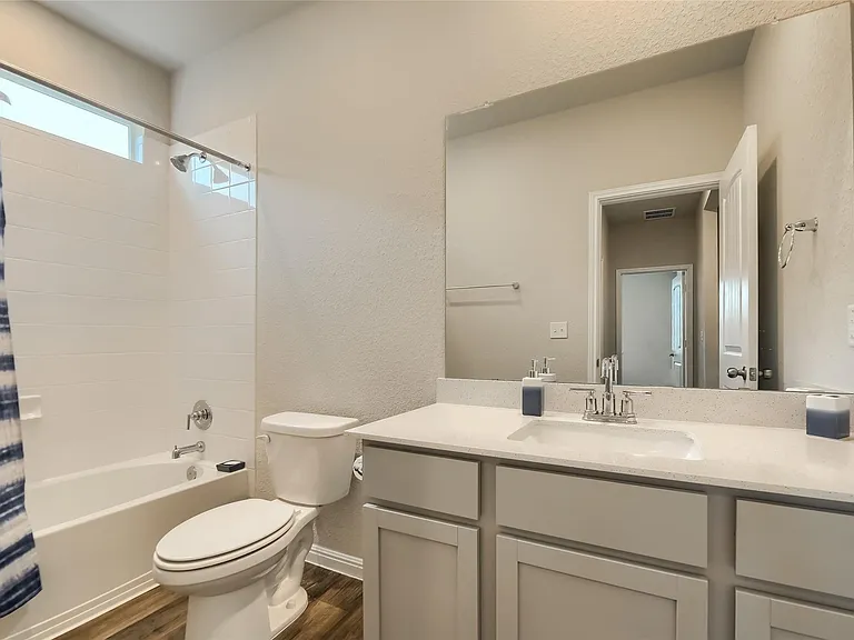 603 Bluffview Dr — Photo 32