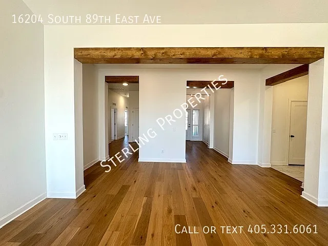 16204 S 89th East Ave — Photo 29