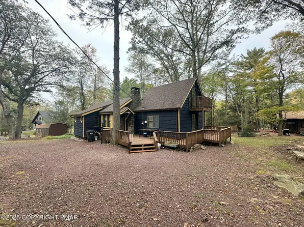 8 Buttonwood Rd, Lake Harmony, PA 18624