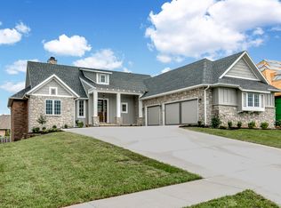 869 E Edenmore Cir, Nixa, MO 65714