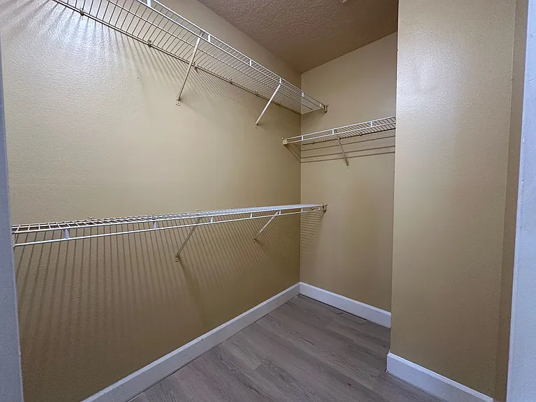 1567 Farrindon Cir — Photo 21