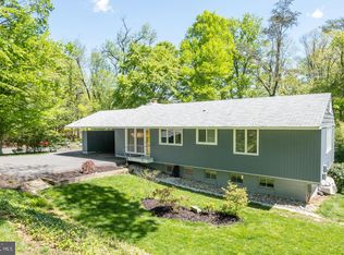 3413 Annandale Rd, Falls Church, VA 22042