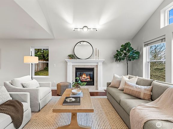 4th image of 11124 63rd Avenue NW