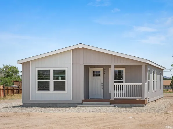 3904 Cherry St, Silver Springs, NV 89429