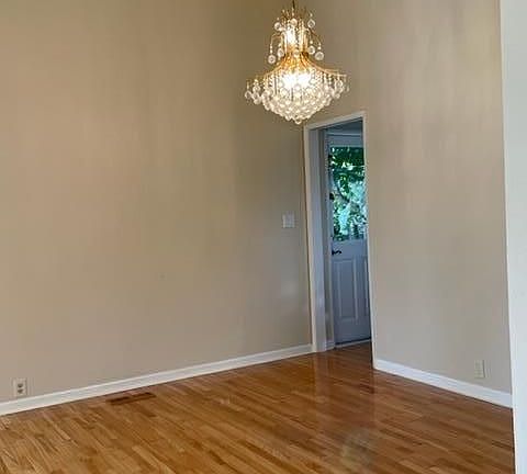 5th image of 7011 Burnside Dr