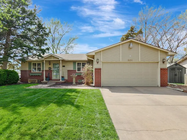 901 N Robin Rd, Wichita, KS 67212