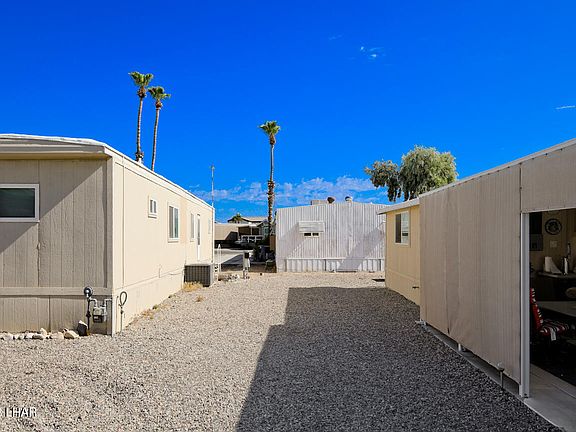 3rd image of 601 Beachcomber Blvd