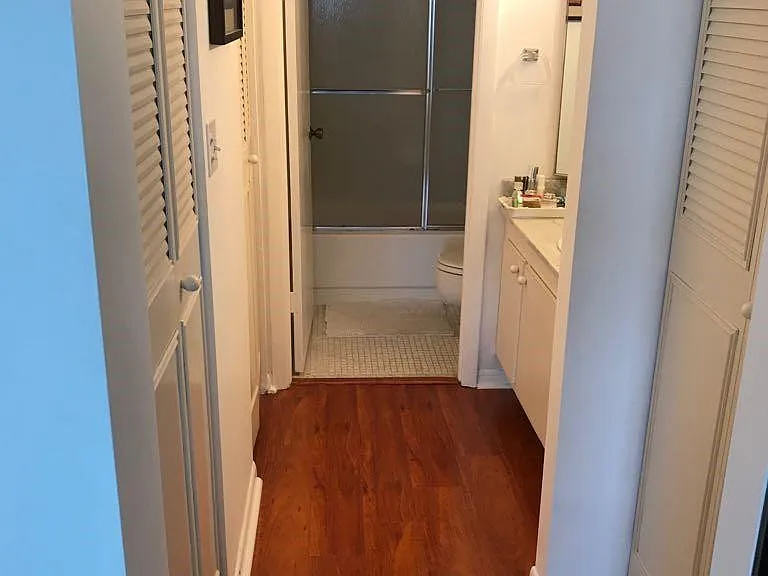 1300 NE Miami Gardens Dr #810E — Photo 7