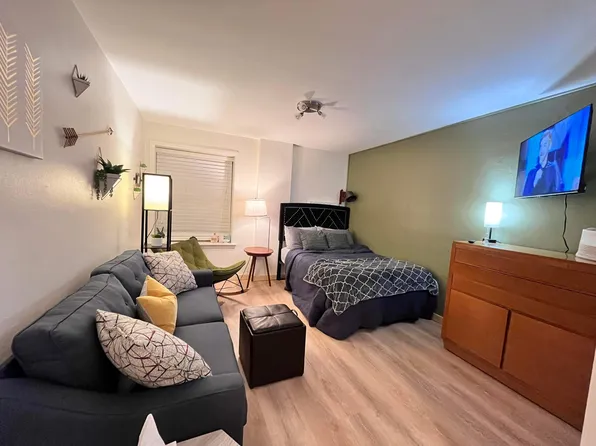 619 S 8th St, Sheboygan, WI