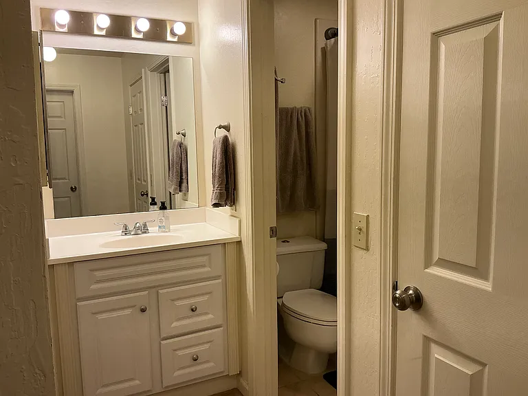 3108 Golden Oaks Ln — Photo 5