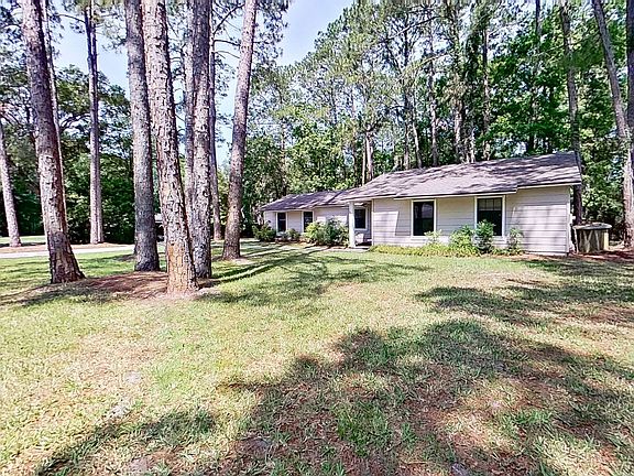 2nd image of 2624 Pheasant Ct W