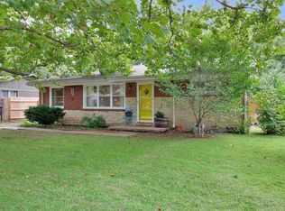 1126 N Lakeview Dr, Derby, KS 67037