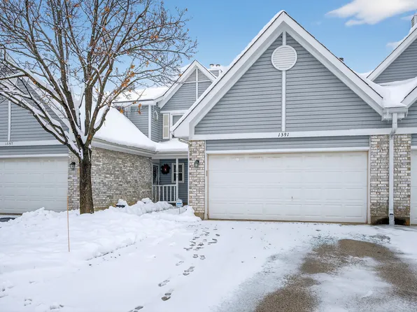1391 Sherwood Ct, Gurnee, IL 60031