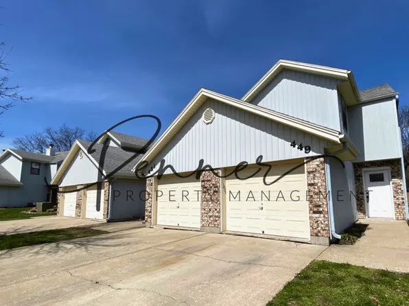 449 NE Churchill St, Lees Summit, MO 64086