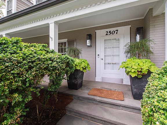 3rd image of 2507 Sanderson Dr