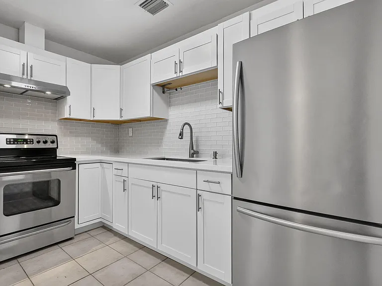 201 E Palm St #203 — Photo 7