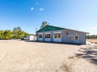 35707 Highway 17, Ottawa, ON K7S3G7